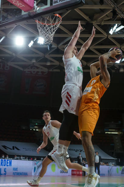 他们还避开 他们还避开