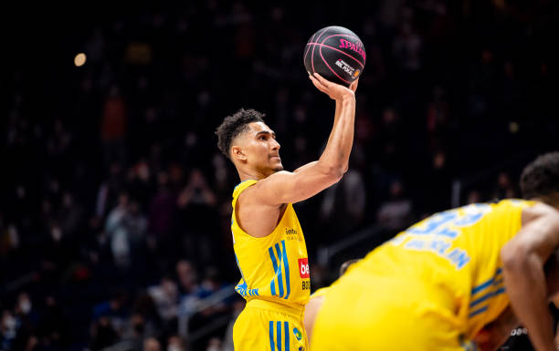 许多严谨的 许多严谨的